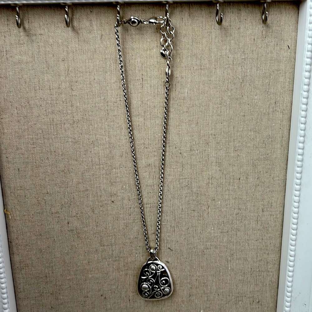 Reversible Brighton Necklace Swirl Design